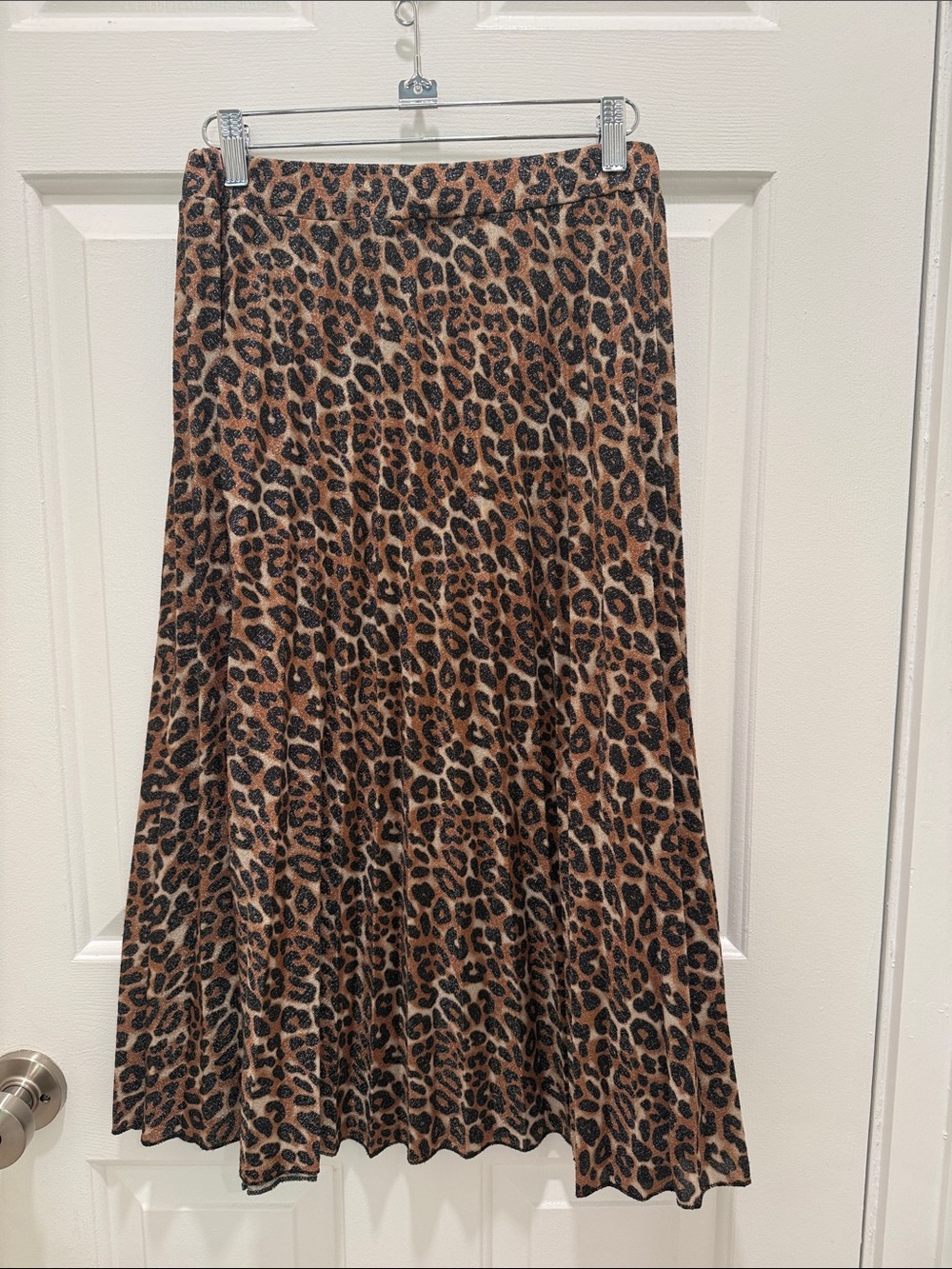 Leopard Print pleated mid length skirt